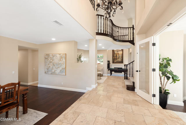 32711 Wellbrook Drive, Westlake Village CA: https://media.crmls.org/mediaz/f02bdca6-1065-435c-b02f-fc2a8a4bd907.jpg