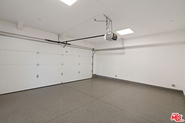 12614 Venice Boulevard, Los Angeles CA: https://media.crmls.org/mediaz/f02c0958-5d5c-4508-89a0-2f8d22645ee6.jpg