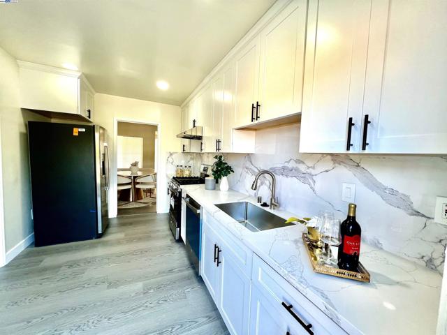 25696 Lander Ave, Hayward CA: https://media.crmls.org/mediaz/f02cc74d-e0a2-4b25-8ce6-6fbe824e2f83.jpg