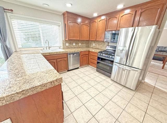 1808 Loch Ness Way, San Jose CA: https://media.crmls.org/mediaz/f02d36c3-80db-463e-8c76-b8f4fbee57bf.jpg