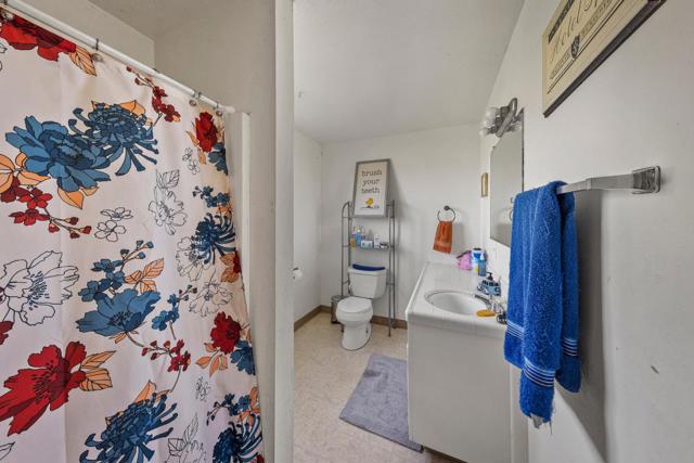 584585 Monterey Road, Morgan Hill CA: https://media.crmls.org/mediaz/f02e4822-e656-4c66-8d8e-aa8970d4acbe.jpg