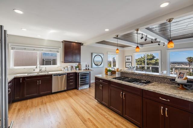 254 41st Avenue, San Mateo CA: https://media.crmls.org/mediaz/f02f8141-fd8f-476a-875c-944d8107061e.jpg