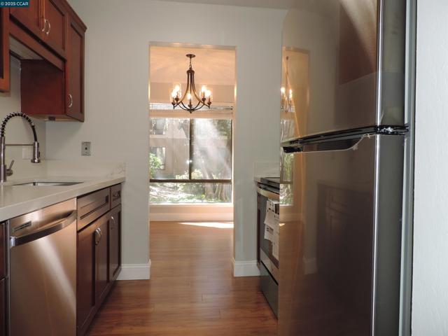 470 N Civic Dr., Walnut Creek CA: https://media.crmls.org/mediaz/f02f8c00-62c8-4e48-9dfd-e33bd179d349.jpg