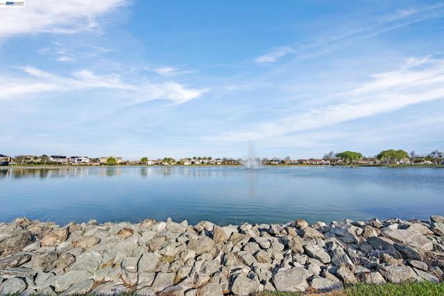 Image 30 of 34 For 8219 Brookhaven Cir