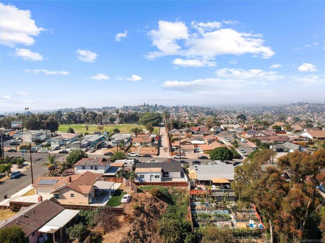 141 Lausanne Dr, San Diego, California 92114, 4 Bedrooms Bedrooms, ,3 BathroomsBathrooms,Single Family Residence,For Sale,Lausanne Dr,250020189SD