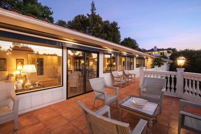 911 Matts Court, Los Altos CA: https://media.crmls.org/mediaz/f032abe4-8070-48b2-82da-142d6874516a.jpg