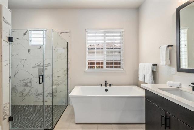 2999 Bluffs Drive, Marina CA: https://media.crmls.org/mediaz/f033799c-921c-4dcf-95ca-3b7f9281a236.jpg