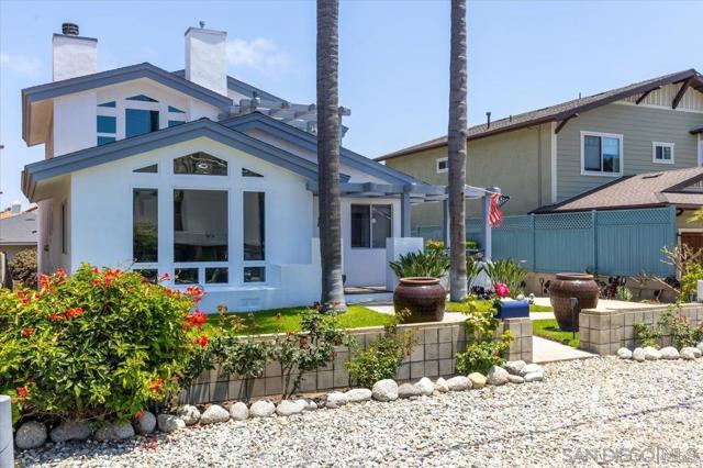 3960 Garfield St., Carlsbad CA: https://media.crmls.org/mediaz/f0339525-0067-4890-8198-9fced3dced16.jpg