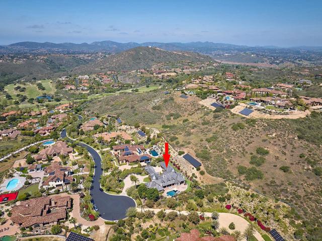 14460 Cheyenne Trl, Poway CA: https://media.crmls.org/mediaz/f033c2bf-ad37-42b4-99af-c559666c2a33.jpg