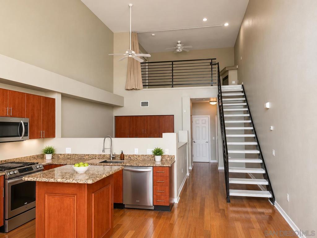 1465 C Street - photo 4
