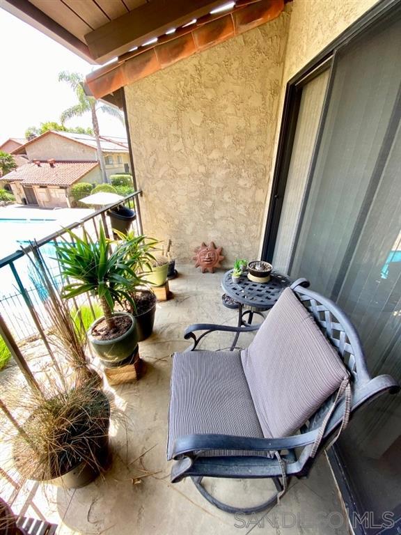 1905 Alga Rd, Carlsbad CA: https://media.crmls.org/mediaz/f035ae2c-4b83-4fef-9454-3f15586a3b64.jpg