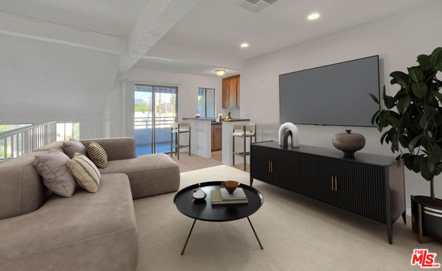 4311 Colfax Avenue, Studio City CA: https://media.crmls.org/mediaz/f035b2f7-41f4-4474-875a-ab5c6091588f.jpg