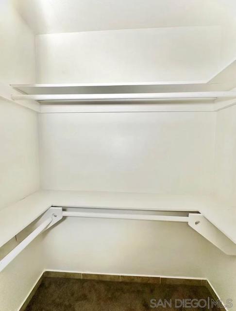 Image 4 of 6 For 9747 Riverview 11