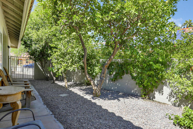 Image 6 of 31 For 40346 Barington Drive