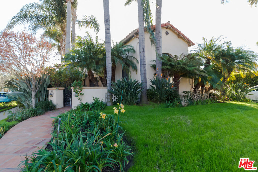 6300 Drexel Avenue, Los Angeles, CA 90048
