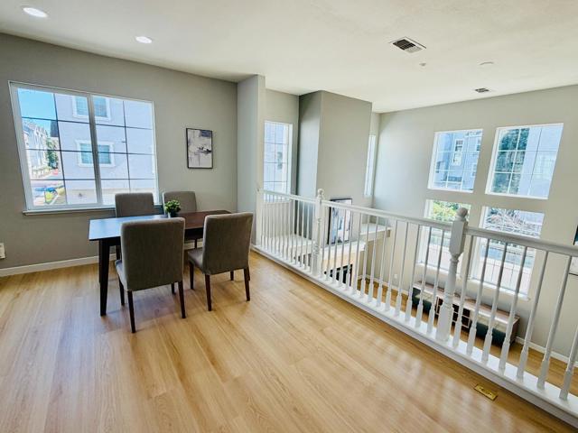 562 Montego Terrace, Sunnyvale CA: https://media.crmls.org/mediaz/f0373d65-4e9d-4e1a-9c4a-82ac79e32dd7.jpg