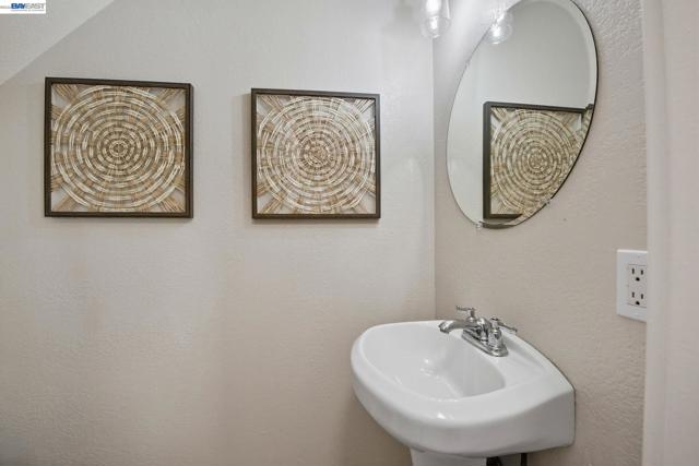 Image 27 of 39 For 34597 Bluestone Cmn