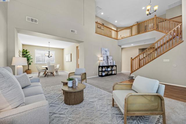 703 Seminole Ct, Discovery Bay CA: https://media.crmls.org/mediaz/f038de5f-d0d6-4348-95b4-389cc90ba536.jpg