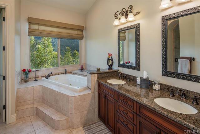 Detail Gallery Image 30 of 66 For 15111 La Plata Ct, Ramona,  CA 92065 - 5 Beds | 6/1 Baths