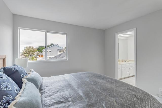 2100 Winged Foot Road, Half Moon Bay CA: https://media.crmls.org/mediaz/f0394f6c-3dc5-457f-9d55-d1c14d39878a.jpg