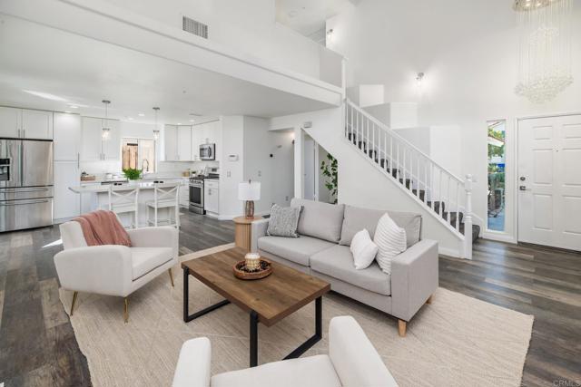 Detail Gallery Image 3 of 26 For 1149 Cochise Ct, Vista,  CA 92084 - 4 Beds | 3 Baths