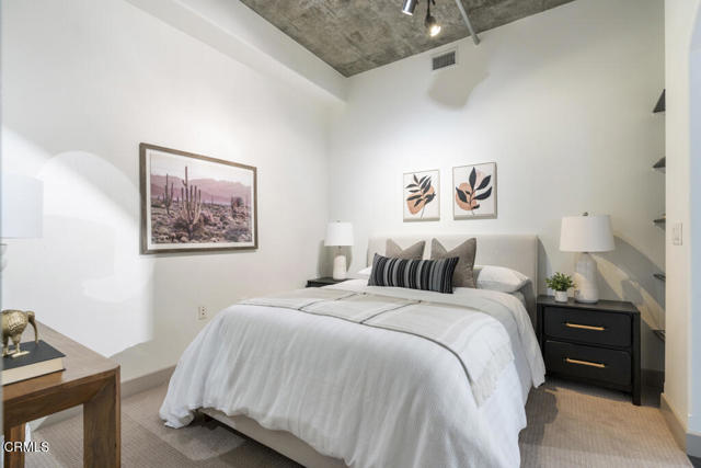 Detail Gallery Image 5 of 49 For 840 E Green St #217,  Pasadena,  CA 91101 - 2 Beds | 2 Baths