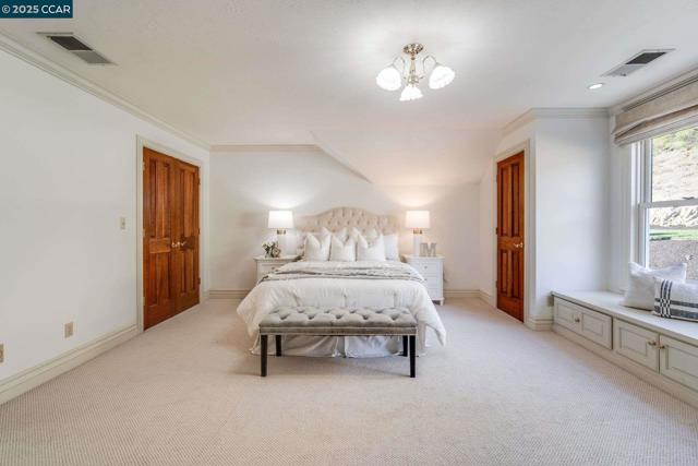2420 Diablo Lakes Ln, Diablo CA: https://media.crmls.org/mediaz/f03cb368-4d8a-4935-bd13-bde52b40254d.jpg