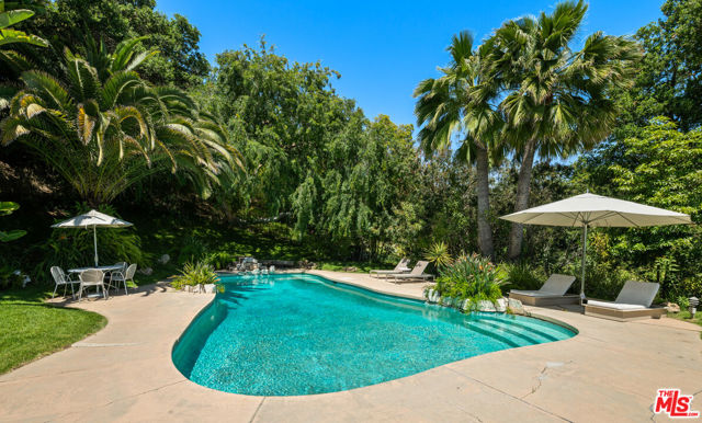 11556 Bellagio Road, Los Angeles CA: https://media.crmls.org/mediaz/f03d0ecd-dc76-4f58-a612-c6d9f2d5d015.jpg