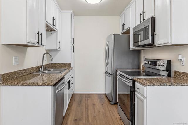 1240 N Broadway, Escondido CA: https://media.crmls.org/mediaz/f03dfbe7-819d-4744-808d-37b87c9dc41e.jpg