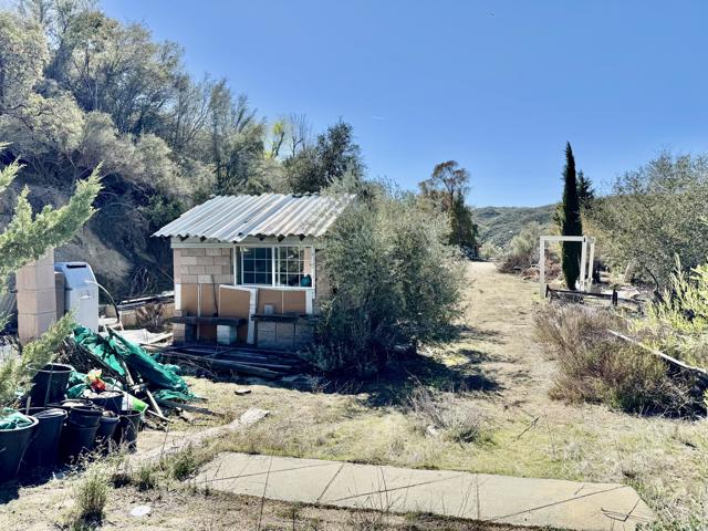 45860 Coyote Street, Banning CA: https://media.crmls.org/mediaz/f03e271d-6fd8-477d-b358-5782a854fe4f.jpg