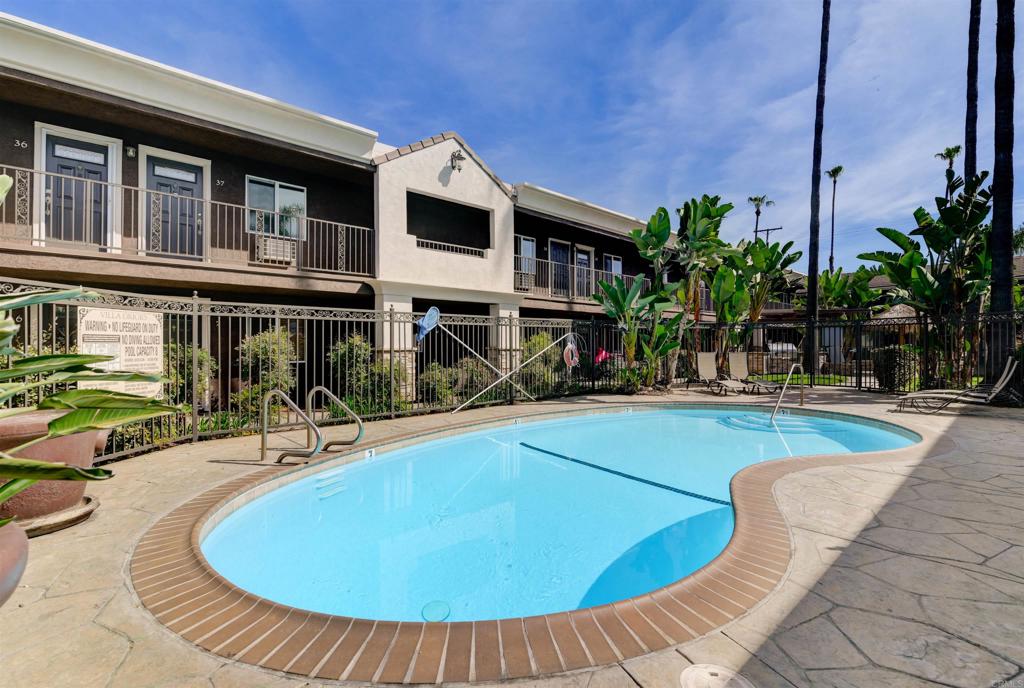 800 N Mollison Avenue #36