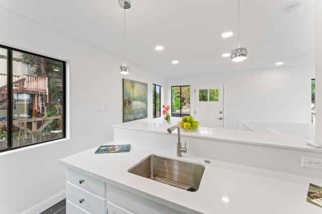 339 Monterey Street, Brisbane CA: https://media.crmls.org/mediaz/f03e85b4-acc6-4170-aec3-5d05f3fdad17.jpg