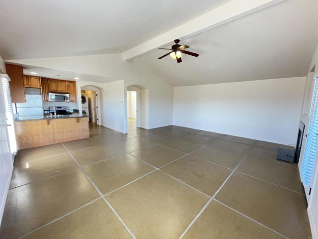 Detail Gallery Image 10 of 23 For 12465 Hillpoint Ct, Valley Center,  CA 92082 - 1 Beds | 1 Baths