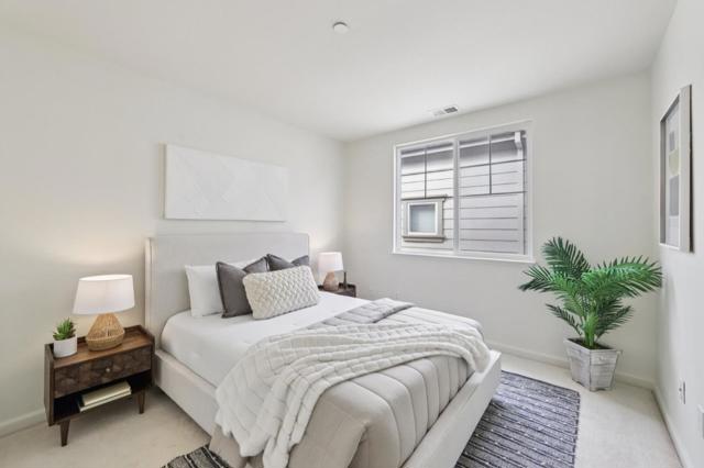 158 Oak Avenue, South San Francisco CA: https://media.crmls.org/mediaz/f03e962f-e9e8-42d4-8bae-4533ad678428.jpg