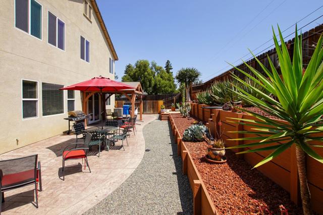 1251 Mulberry Street, Hollister CA: https://media.crmls.org/mediaz/f03ec335-8461-47e3-b988-17ac3a218a29.jpg
