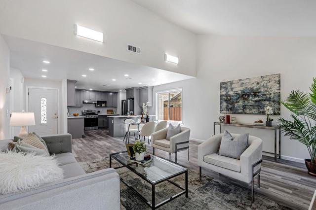 1305 Tourney Drive, San Jose CA: https://media.crmls.org/mediaz/f03faf71-55c2-47bb-9f88-488b8e421f6d.jpg