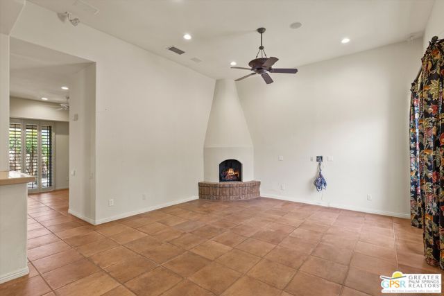 1347 Culver Place, Palm Springs CA: https://media.crmls.org/mediaz/f0409152-bb75-4b1b-9285-7b979a5e298b.jpg