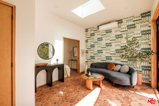3 Bed Home for Sale in Los Angeles, California