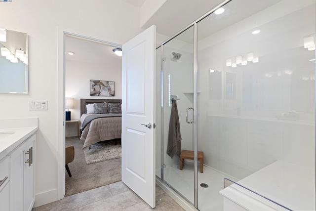 29231 Hub Ct, Hayward CA: https://media.crmls.org/mediaz/f04372a2-80c1-4b85-b561-853735c14a8b.jpg