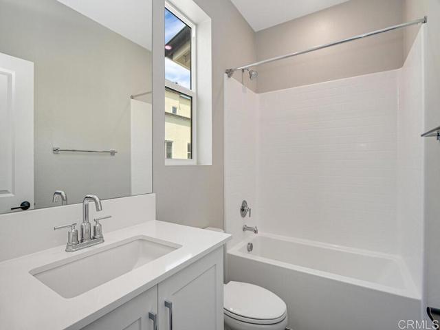 Detail Gallery Image 15 of 47 For 1954 Minimalist Ln, Chula Vista,  CA 91915 - 4 Beds | 3/1 Baths