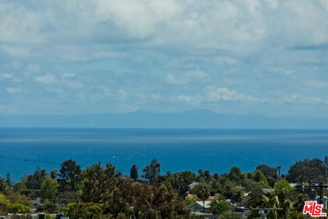 Drew Fenton | 14930 Mc Kendree Avenue Pacific Palisades CA | MLS: 7078693