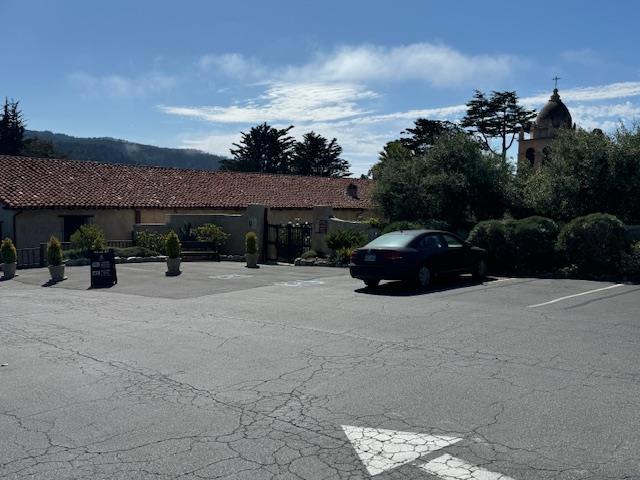 3029 Lasuen Drive, Carmel CA: https://media.crmls.org/mediaz/f0447d95-f976-4846-b3a8-0c8bf83883a6.jpg