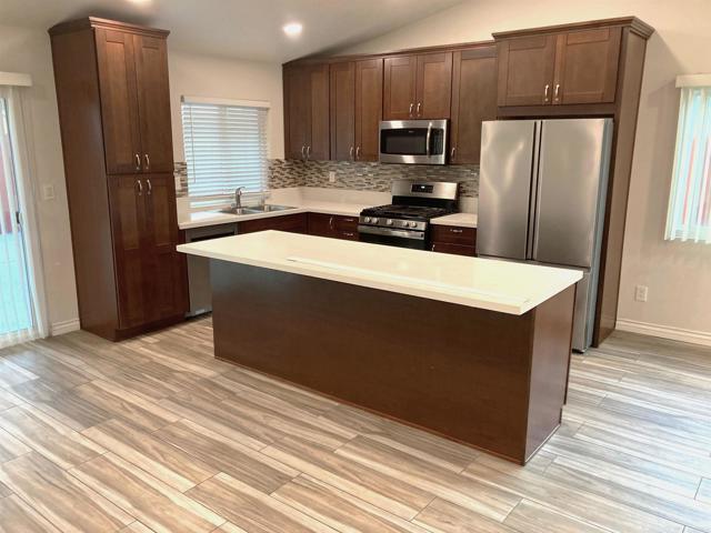 Detail Gallery Image 1 of 26 For 7561 Skyline Dr, San Diego,  CA 92114 - 3 Beds | 2 Baths