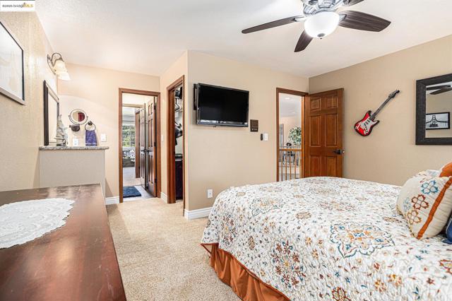 15 Madeira Ct, Oakley CA: https://media.crmls.org/mediaz/f0466b3f-c5b7-47c8-adfd-745f175f5ea2.jpg