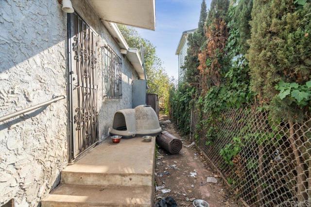 Detail Gallery Image 9 of 33 For 2249 Conifer Ave, San Diego,  CA 92154 - 2 Beds | 2 Baths