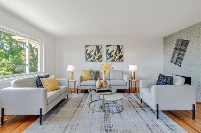 6827 Ridgewood Drive, Oakland CA: https://media.crmls.org/mediaz/f0479d32-4337-479a-8265-70a87a60c299.jpg