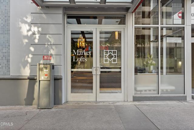 645 W 9th Street, Los Angeles CA: https://media.crmls.org/mediaz/f048524f-46ff-4566-87b4-d9f7eee4372a.jpg