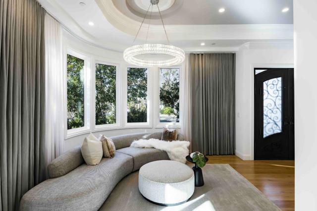 4118 Sutherland Drive, Palo Alto CA: https://media.crmls.org/mediaz/f0495385-88a1-4ad8-8693-71569f27f828.jpg