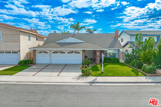 8292 Bellhaven Street, La Palma CA: https://media.crmls.org/mediaz/f04a70e6-192a-453e-b817-41b0fe8363c1.jpg