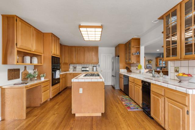 315 Valdez Avenue, Half Moon Bay CA: https://media.crmls.org/mediaz/f04a949f-f55a-47b4-b120-b4da52995c56.jpg